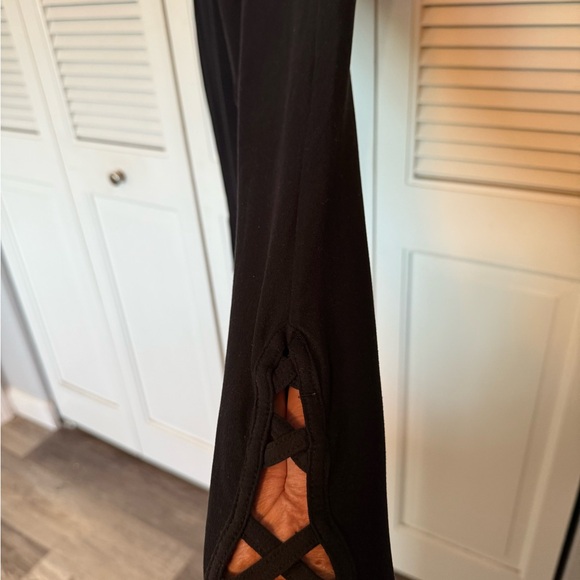 NHL Black  Tampa Lightning Bolt Leggings - Picture 2 of 3